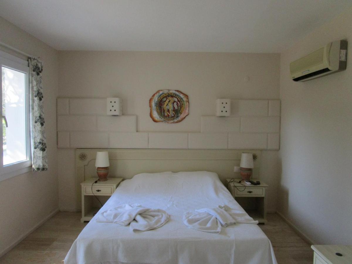 Club Mackerel Holiday Village Foça Extérieur photo