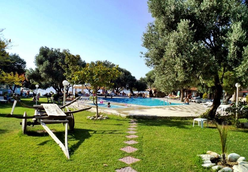 Club Mackerel Holiday Village Foça Extérieur photo