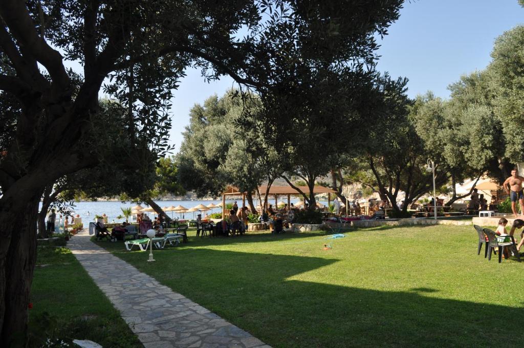 Club Mackerel Holiday Village Foça Extérieur photo