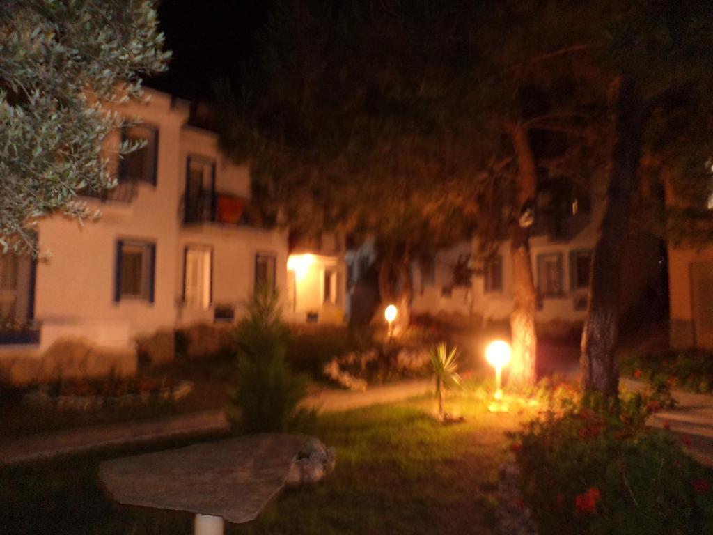 Club Mackerel Holiday Village Foça Extérieur photo