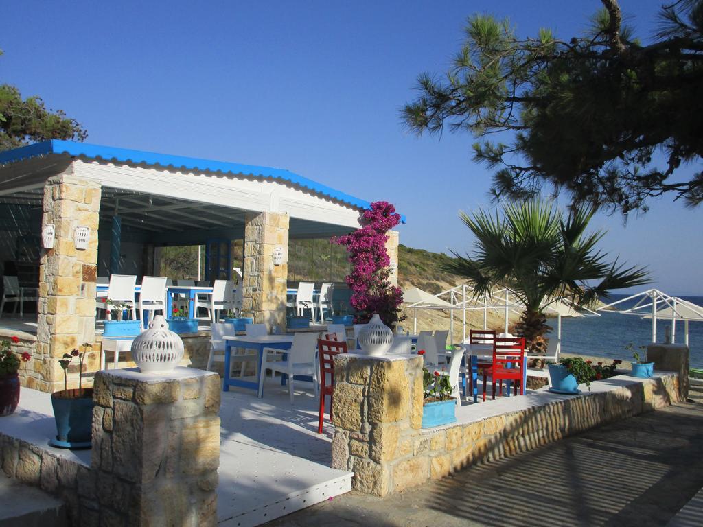 Club Mackerel Holiday Village Foça Extérieur photo