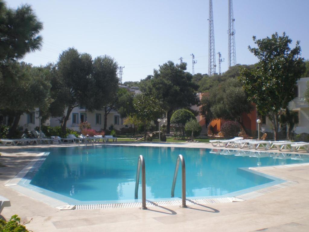 Club Mackerel Holiday Village Foça Extérieur photo
