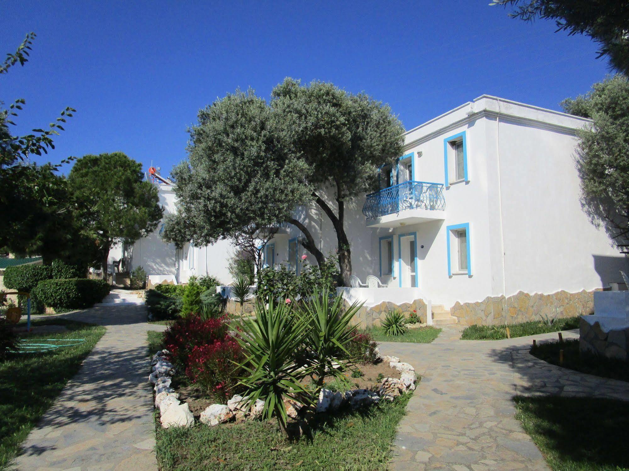 Club Mackerel Holiday Village Foça Extérieur photo