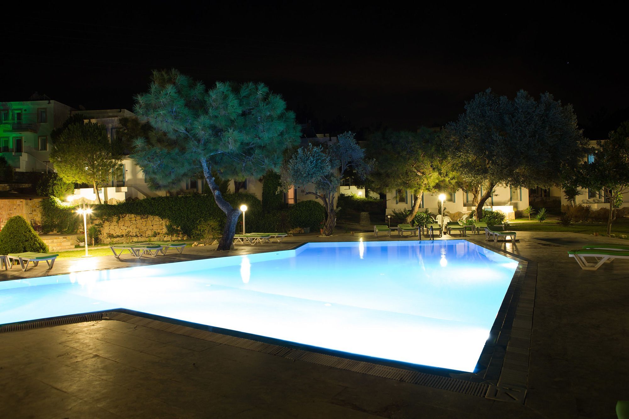 Club Mackerel Holiday Village Foça Extérieur photo